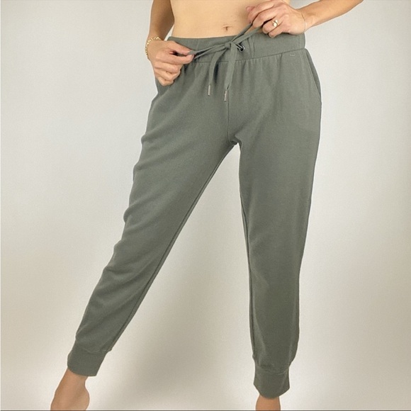 Quinn classic Jogger sz S - Picture 1 of 4